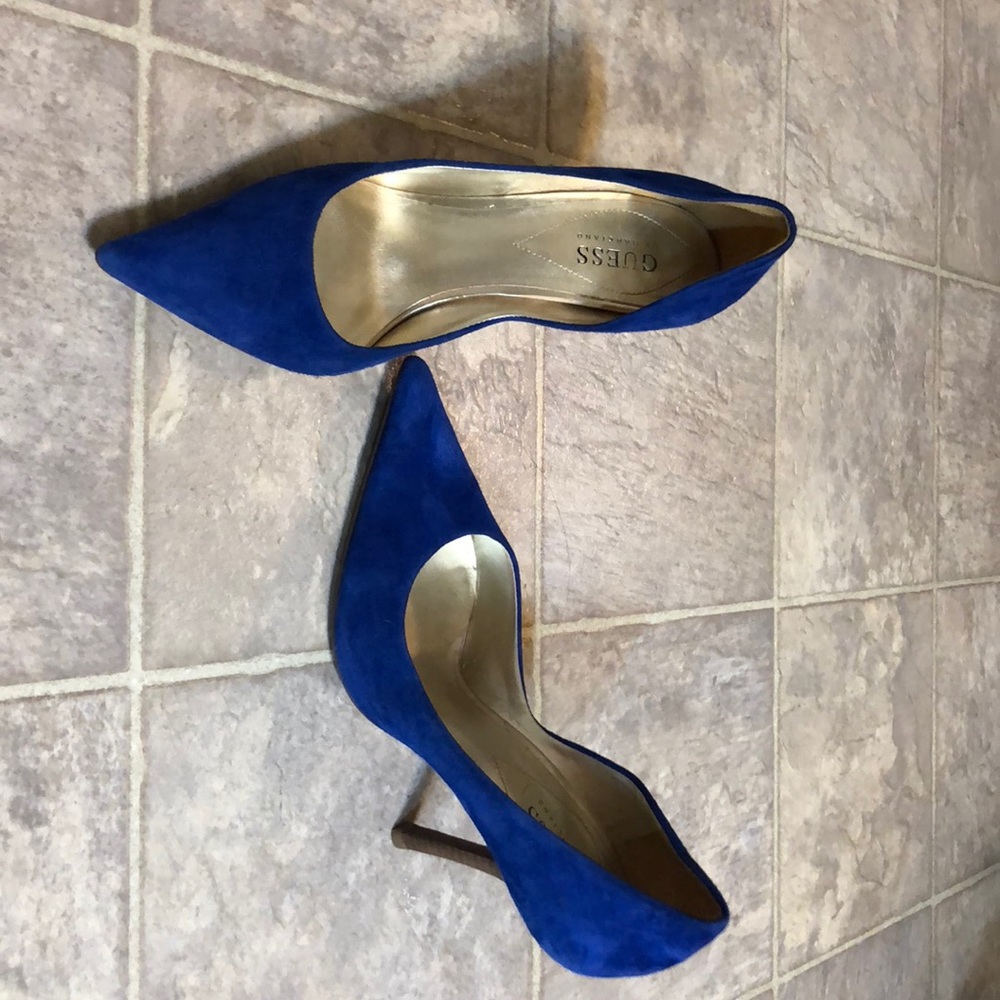 Size 7 Blue Guess heels